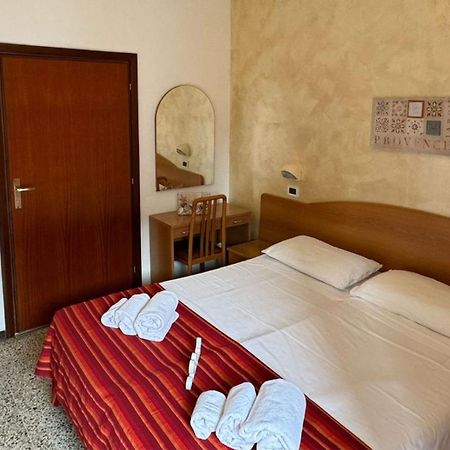 Hotel Caruso Rimini Eksteriør billede
