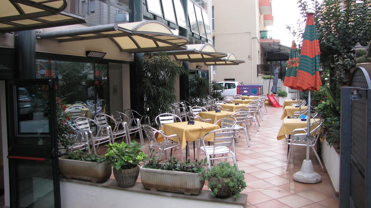Hotel Caruso Rimini Eksteriør billede